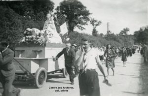 Procession de Notre Dame de Boulogne à Vitré le 6 mai 1945