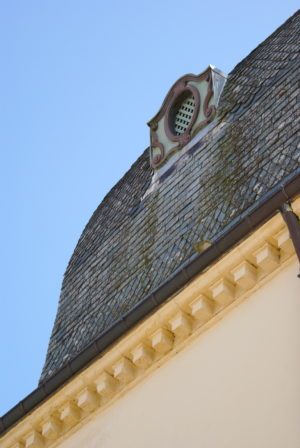château des Rochers Sévigné, détail de la toiture